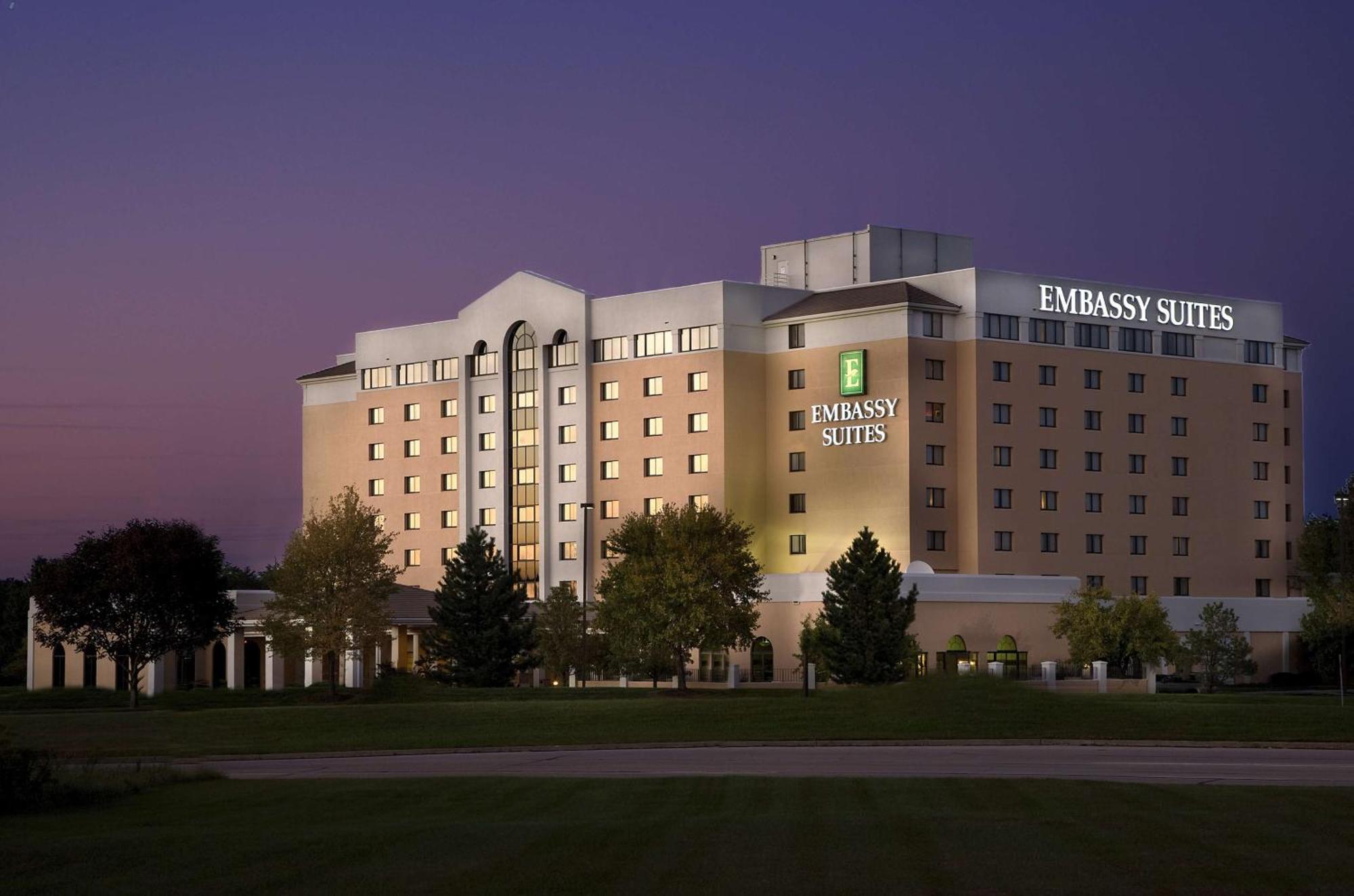 Embassy By Hilton International Airport Hotel Kansas City