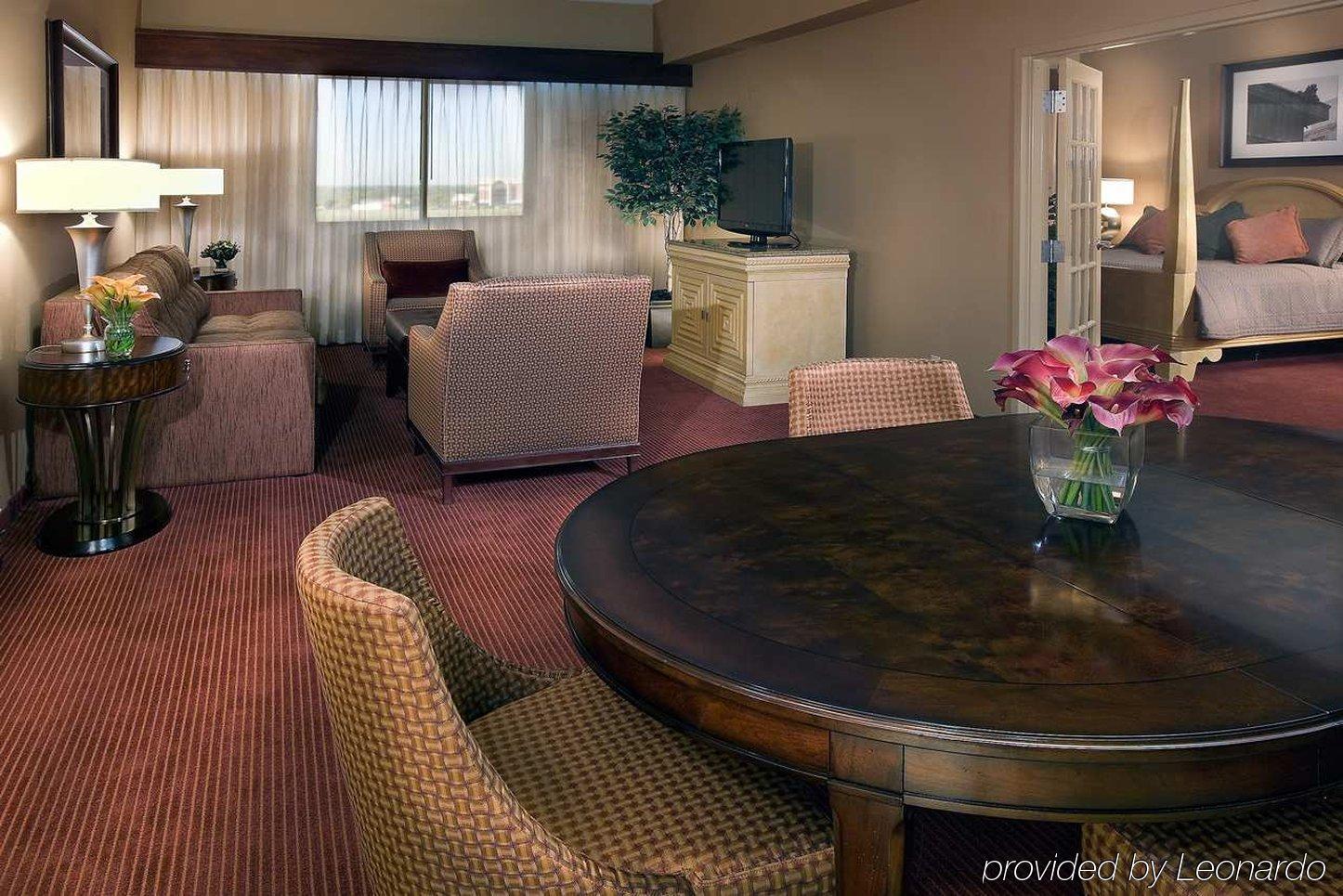 Embassy By Hilton International Airport 3* Kansas City